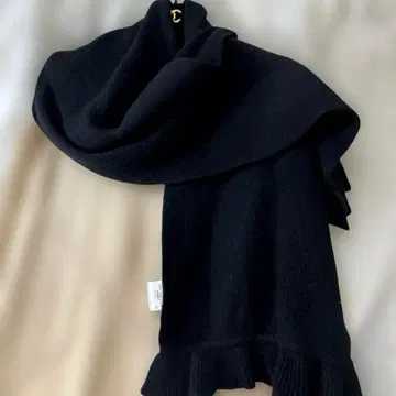 폭시 캐시미어 프릴 머플러 블랙