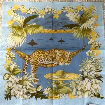 미사용 새상품 택 포함 살바토레 페라가모 손수건 42 42