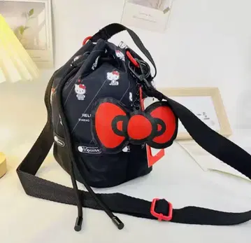 헬로키티 숄더백