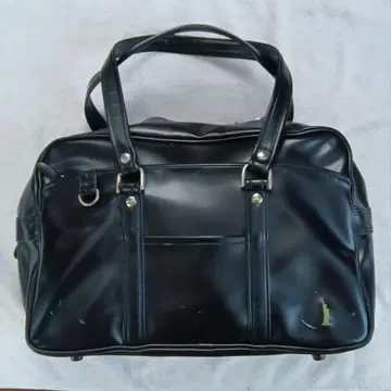 East Boy 블랙 합성 피혁 백