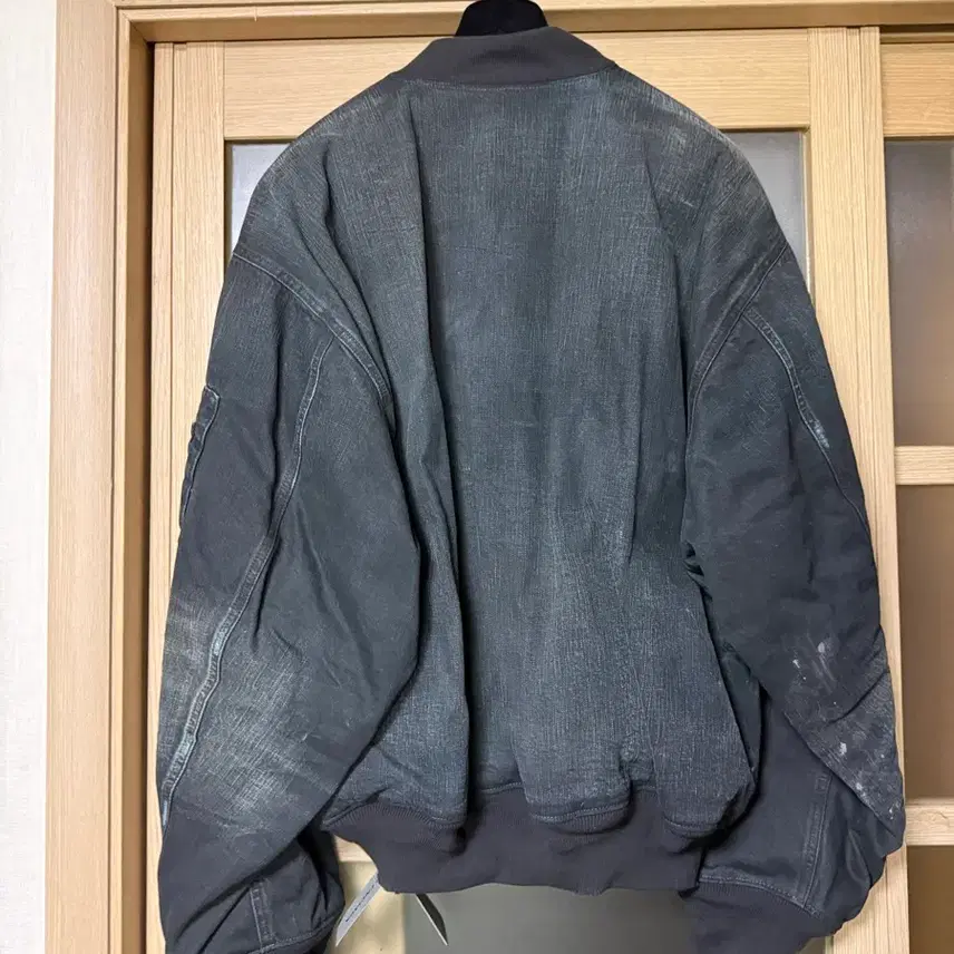 발렌시아가 자켓 사진 2