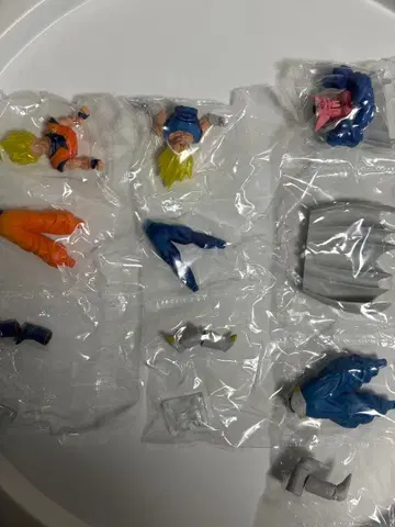 드래곤볼 가챠 손오공 베지터 데브라