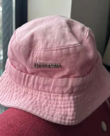 JACQUEMUS 핑크 햇