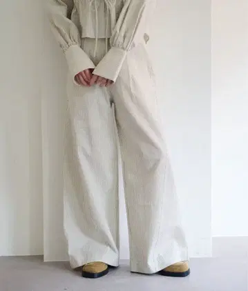 카스타네 스트라이프 플랩 팬츠