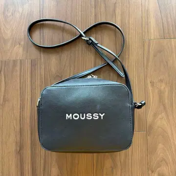 할인 중! Moussy 숄더백