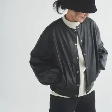 tomorrowland x 카네코 아야 페이크 레더 재킷 37,400엔
