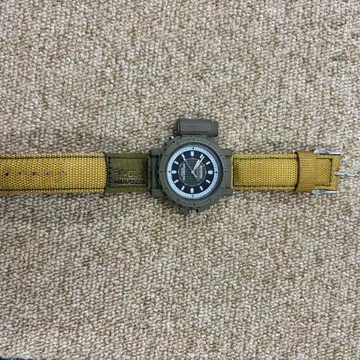 플래시 빔 부착 손목시계 Maruman BIVOUAC 밀리터리