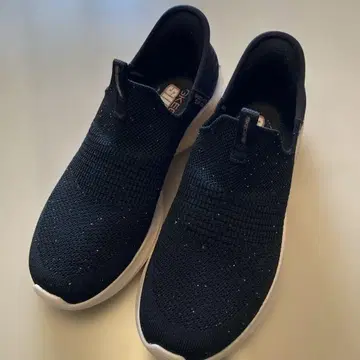 스케쳐스 @ 슬립인즈 새상품급 24cm