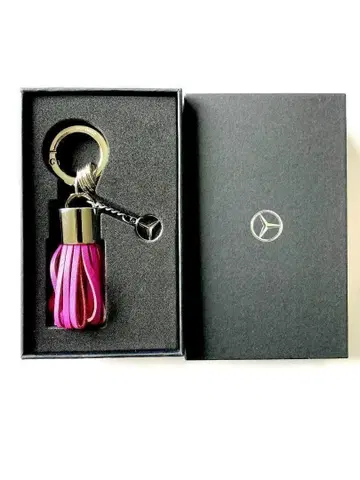 [ 새상품 미사용 ] 메르세데스 벤츠 정품 태슬 키링 핑크