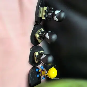 베놈과 울버린의 피규어