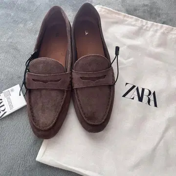 ZARA 스플릿 스웨이드 로퍼