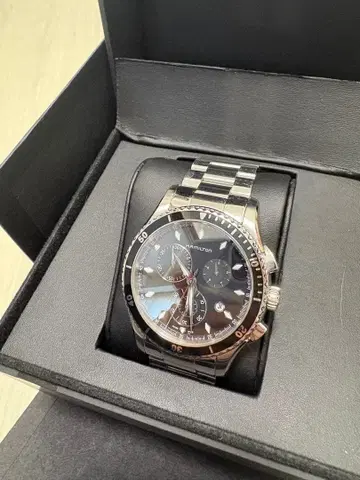 해밀턴 재즈 마스터 씨뷰 크로노 쿼츠 H37512131