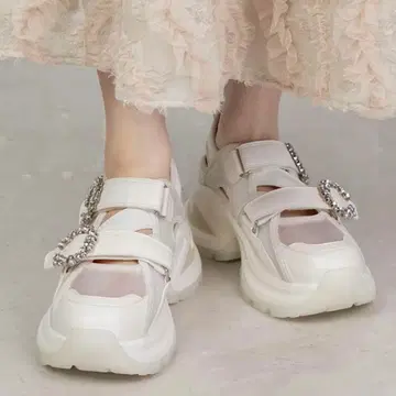 Randa 란다 비쥬 반짝이는 스포티 메쉬 샌들