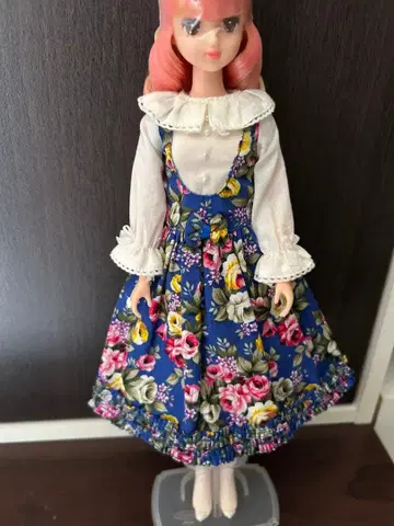 리카짱 캐슬 발렌타인 드레스 27cm 인형