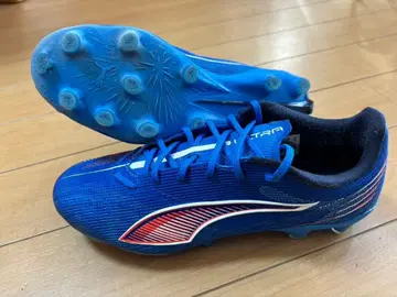 PUMA 울트라 파랑 축구화