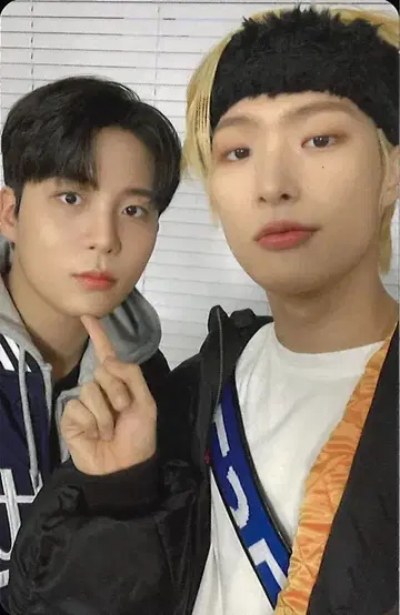 ATEEZ 일반ver JONG HO/MIN GI LIMITLESS