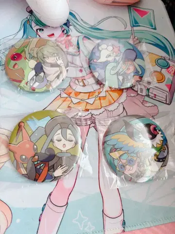 포케미쿠 캔뱃지 4개