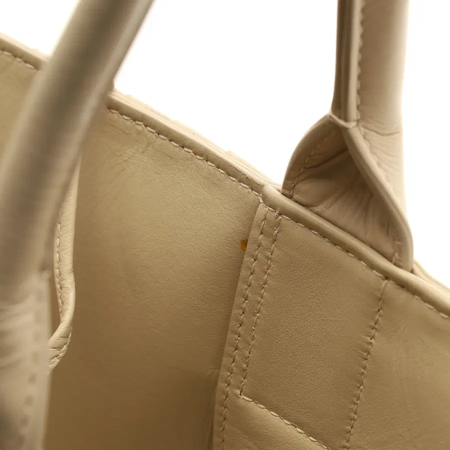 宝缇嘉(Bottega Veneta)Arco托特包(小号)