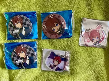 스오우 츠카사 앙스타 콜라보 캔뱃지 3개 + 키 체인 참 2개