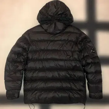 CP Company DD Shell 후디드 다운 재킷