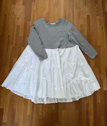 비어즐리 에스카르고 콤비 티셔츠 그레이 택 포함 새상품