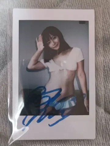 니시나가 아야나 친필 사인 폴라로이드 2