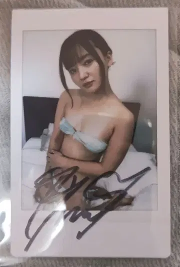 니시나가 아야나 친필 사인 폴라로이드 3
