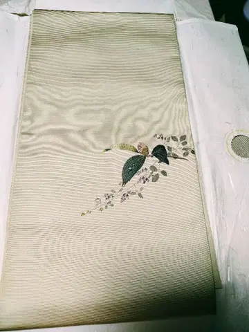 미사용품 후쿠로 오비 크림색 꽃과 잎 자수