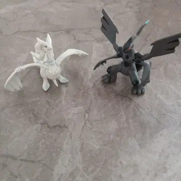 포켓몬 레시람, 제크로무 피규어