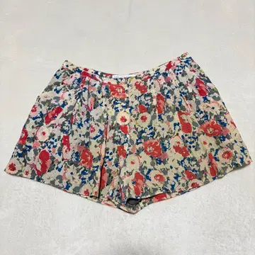 y032404 CHARLOTTE RONSON 숏팬츠 2 꽃무늬 올 패턴
