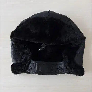 레어 우루과이산 천연 가죽 리얼 무스탕 플라이트 캡 트래퍼 블랙