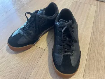 UNIQLO:C 스니커즈 블랙