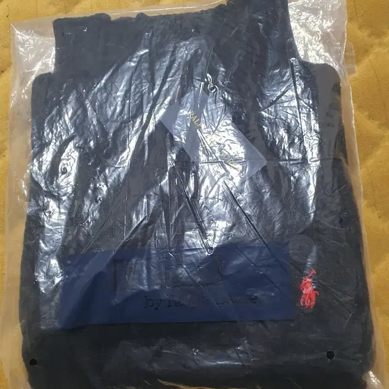 폴로 랄프로렌 블랙 반집업니트 새상품m
