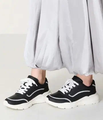 [ 새상품 ] 오리엔탈 트래픽 통굽 스니커즈 블랙