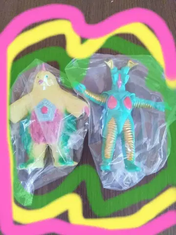 울트라맨 시리즈 괴수 피규어 2체 세트