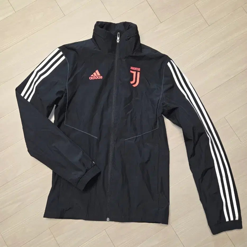Adidas Juventus Ikon Woven Jacket [L] #아디다스,#유벤투스,#우븐