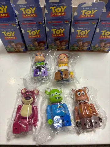 토이 스토리 피규어 5개 세트 베어브릭