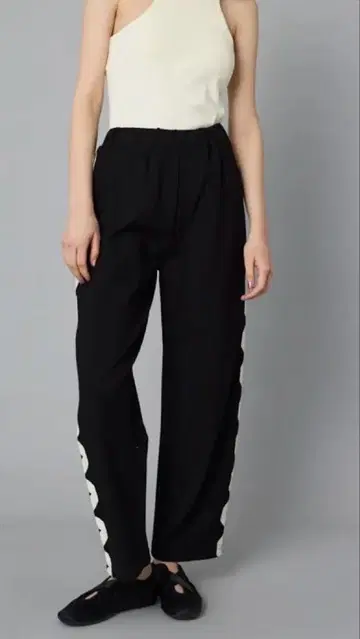 HeRIN.CYE Side line cut pants 36
