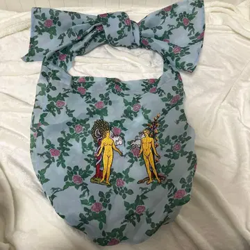 파메오 포즈 Lovers Bag Flower Pattern