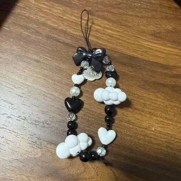 CUTIE STREET 마스다 아야노 생탄제 2025 스트랩