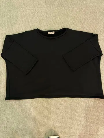 이치 앤티크스 ICHI Antiquites 블랙 상의