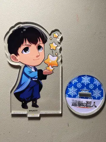 진격의 거인 베르톨트 크리스마스 프리즘 카페 아크릴 스탠드