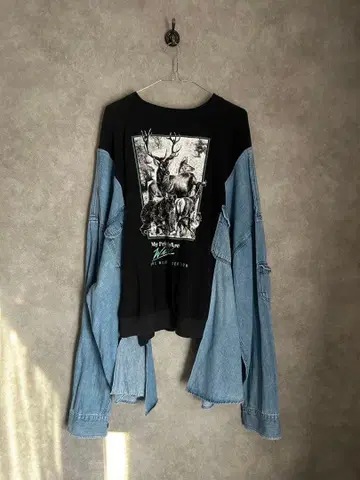 그래픽 프린트 오버 사이즈 트레이닝복 리메이크 도킹 맨투맨