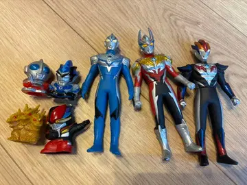울트라맨 피규어 묶음 판매