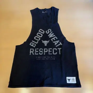 프로젝트 락 언더아머 탱크탑