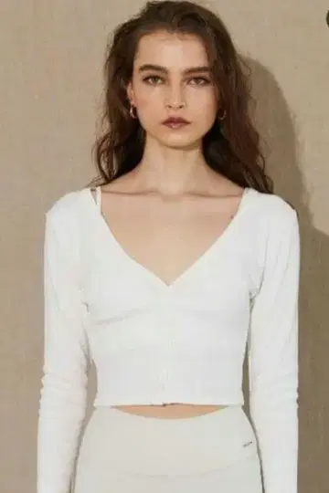 Wellness 리브 크롭 가디건 화이트 S