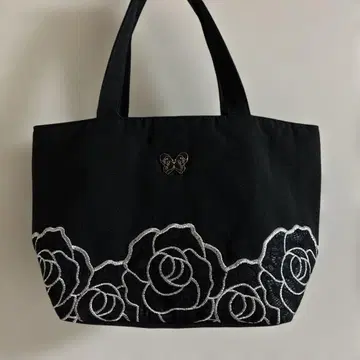 ANNA SUI 장미 자수 로즈 버터플라이 토트백