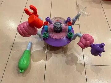 나사나사 세균맨 UFO