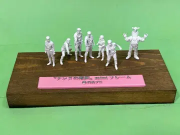 정밀 스케일 울트라 경비대 (1/48) 원페스 한정품