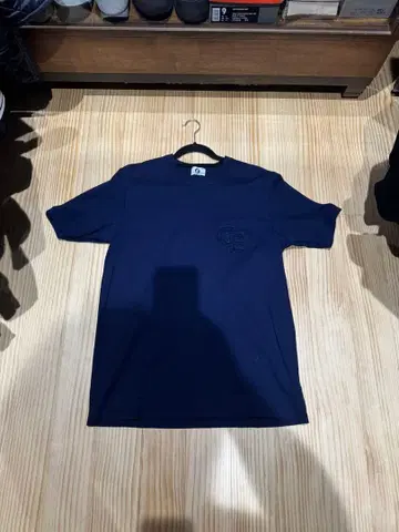 굿이너프 와펜 T셔츠